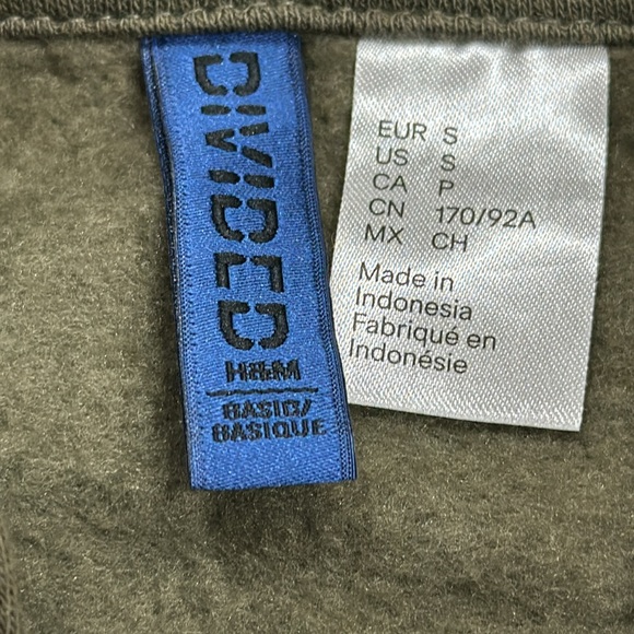 H&M Basic Zip Hoodie Sweater - Dark Green - Size Small - Picture 6 of 7